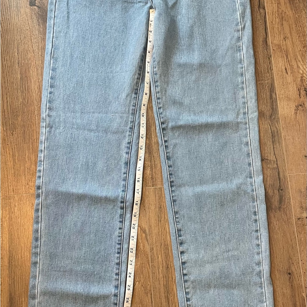 TALL PrettyLittleThing Women's High Rise Jeans in Soft Blue